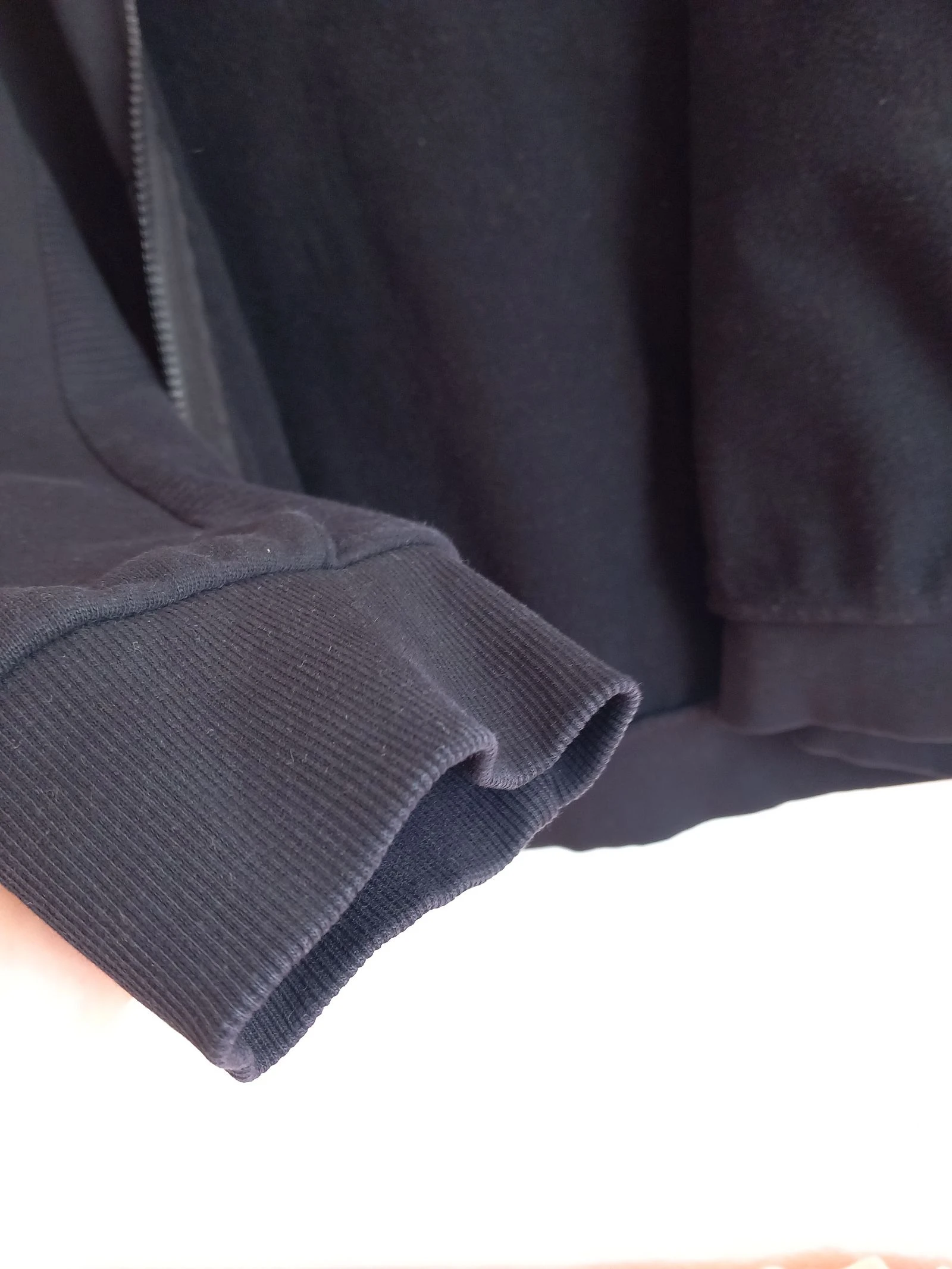 Hooded zip-up sweatshirt – photo 4